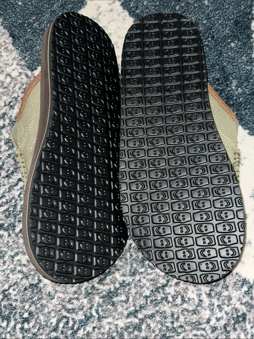 Sanuk brand new